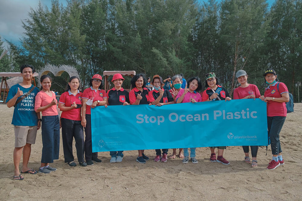Plastic Bank's Ocean Stewards in Indonesia